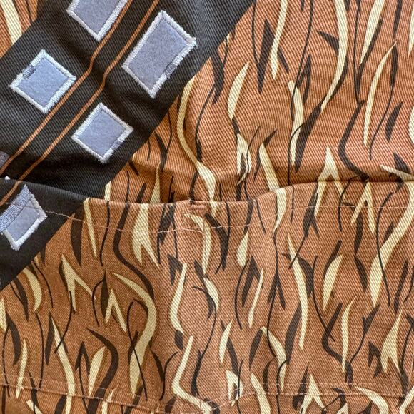 Kid's Star Wars x Williams Sonoma Chewbacca Abstract Adjustable Apron - Picture 3 of 12